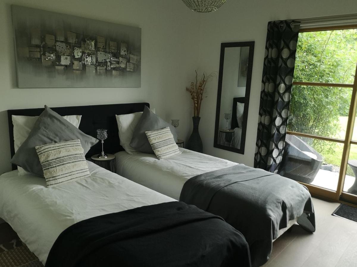 La Pause Bed & Breakfast Surville  Eksteriør bilde